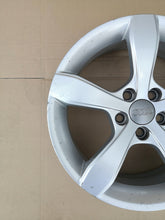 Laden Sie das Bild in den Galerie-Viewer, 1x Alufelge 16 Zoll 6.0&quot; 5x100 30ET Glanz Silber 8X0071496 Audi A1 Rim Wheel