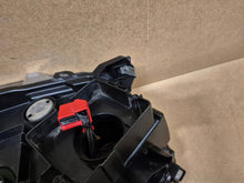 Laden Sie das Bild in den Galerie-Viewer, Frontscheinwerfer VW Amarok 2H3941031 Links Scheinwerfer Headlight SCH6693550778wl
