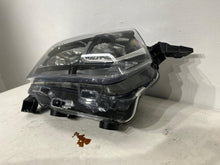 Laden Sie das Bild in den Galerie-Viewer, Frontscheinwerfer Toyota Proace City 9835780580 Rechts Scheinwerfer Headlight SCH9432999165po
