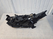 Laden Sie das Bild in den Galerie-Viewer, Frontscheinwerfer Toyota IV Yaris LED Rechts Scheinwerfer Headlight SCH9119859299jb