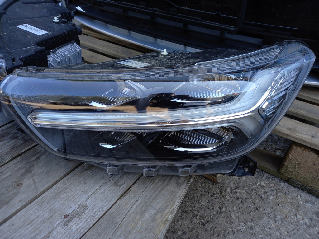 Frontscheinwerfer Volvo Xc40 32342525 32342524 LED Ein Stück (Rechts oder Links) SCH2933600006zg