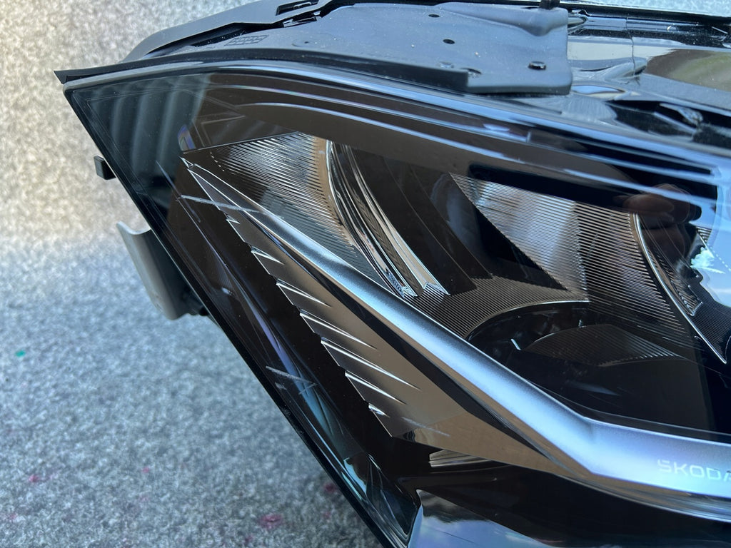 Frontscheinwerfer Skoda Superb I 3P1941016 Rechts Scheinwerfer Headlight SCH4459088863gz