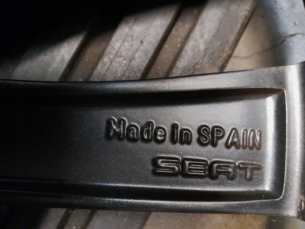 1x Alufelge 19 Zoll 8.0" 5x112 50ET Glanz Schwarz 5F0601025AC Seat Leon FEL4196876951mr