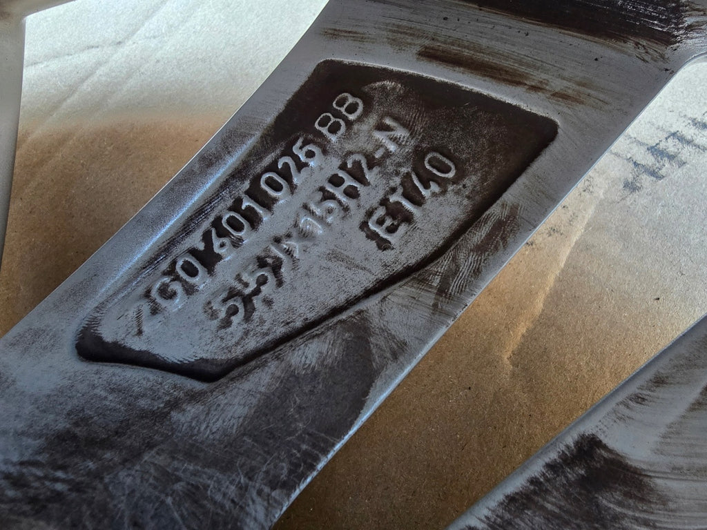 1x Alufelge 15 Zoll 5.5" 5x100 2G0601025BB VW Rim Wheel FEL3119498968wo