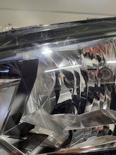 Load image into Gallery viewer, Frontscheinwerfer VW 7L1941005B Ein Satz Scheinwerfer Headlight SCH5400680356lp