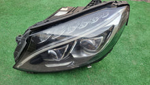 Laden Sie das Bild in den Galerie-Viewer, Frontscheinwerfer Mercedes-Benz W205 A2059068701 030128423104 LED Links SCH6351305967bp