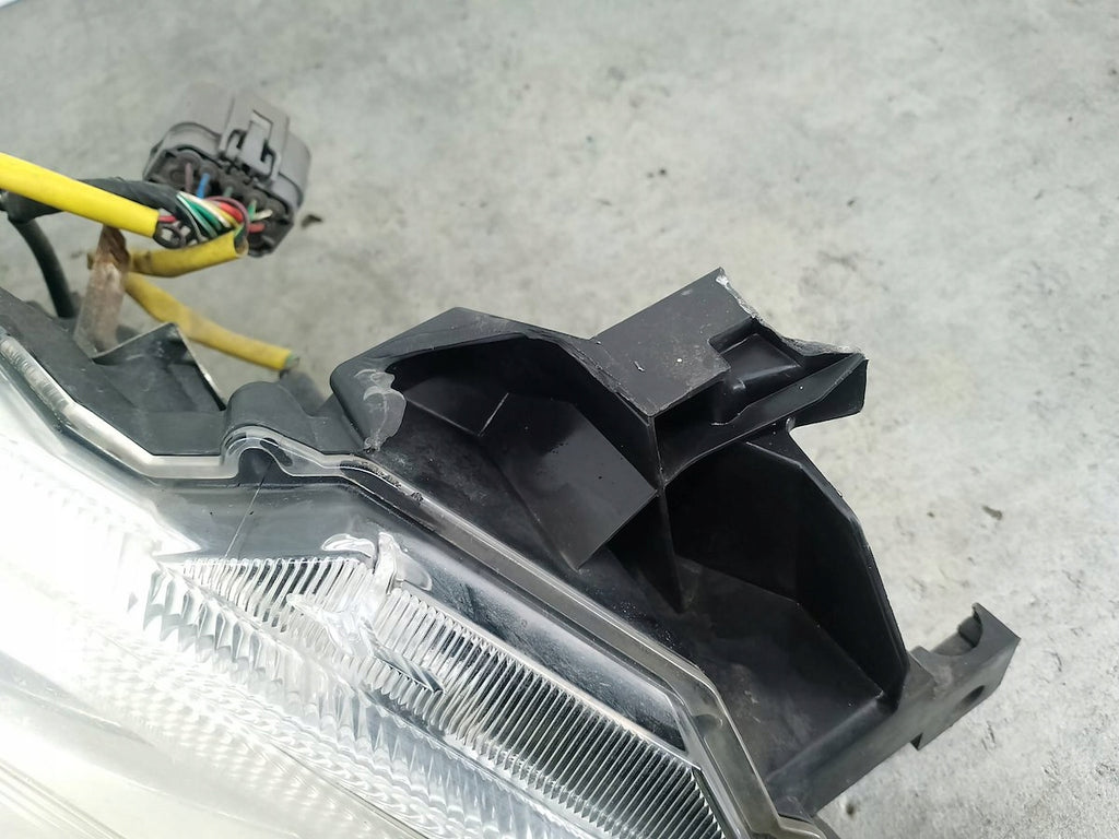 Frontscheinwerfer Mazda II Xenon Rechts Scheinwerfer Headlight SCH1212573743pz