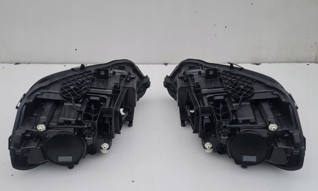 Frontscheinwerfer Mercedes-Benz Cla A1189068300 A1189068400 LED Ein Satz SCH7605018605cr