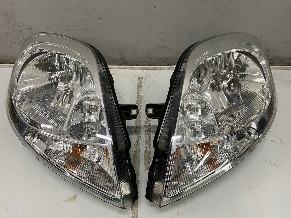 Frontscheinwerfer Renault Trafic Ein Stück (Rechts oder Links) Headlight