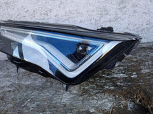 Laden Sie das Bild in den Galerie-Viewer, Frontscheinwerfer Seat Ateca 576941031B LED Ein Stück (Rechts oder Links)