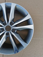 Load image into Gallery viewer, 1x Alufelge 18 Zoll 7.5" 5x114.3 49 5ET 529102W285 Hyundai Santa III Fe FEL6183209292vt