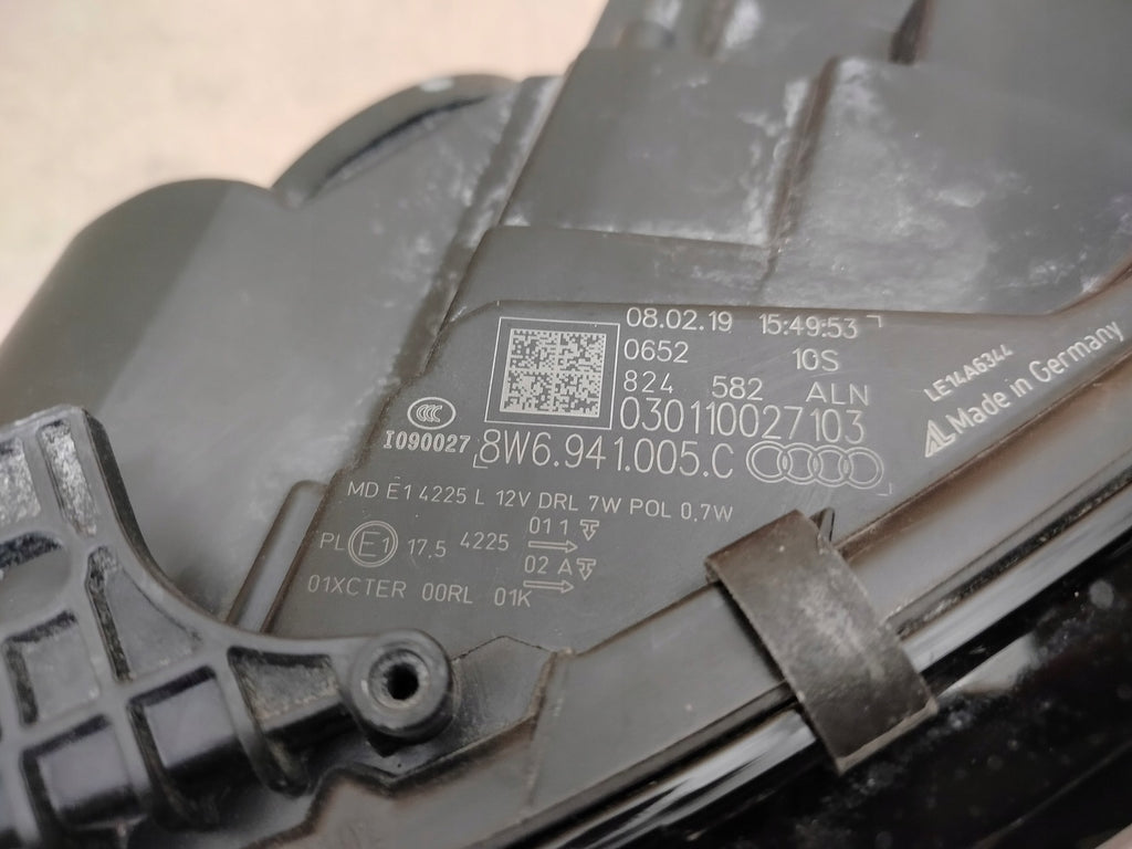 Frontscheinwerfer Audi A5 8W6941005C 8W6941006C Xenon Rechts oder Links SCH9976130822lv