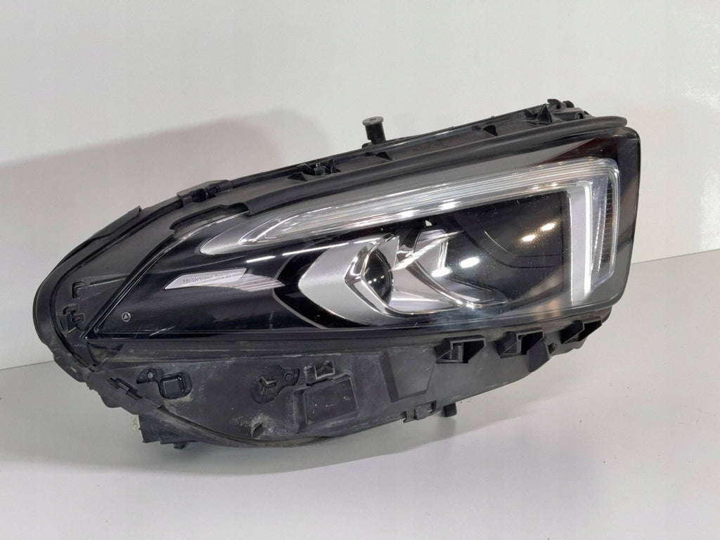 Frontscheinwerfer Mercedes-Benz W177 A1779064803 MDE89132AMDE89132B Links SCH6685300804bg