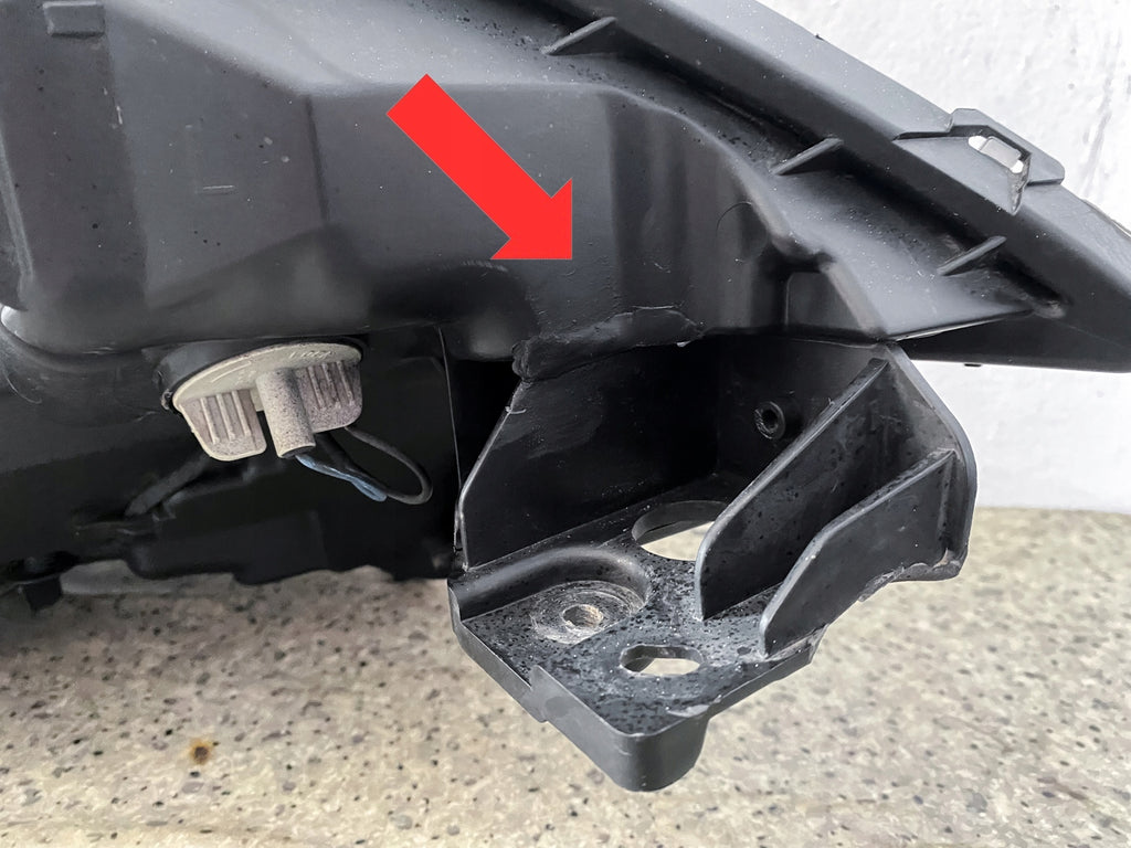 Frontscheinwerfer Mitsubishi III 8301D3-31 LED Links Scheinwerfer Headlight