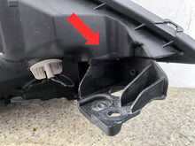 Laden Sie das Bild in den Galerie-Viewer, Frontscheinwerfer Mitsubishi III 8301D3-31 LED Links Scheinwerfer Headlight