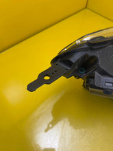 Laden Sie das Bild in den Galerie-Viewer, Frontscheinwerfer Peugeot Expert Traveller 9808573580 Xenon Links Headlight SCH3249326686jk