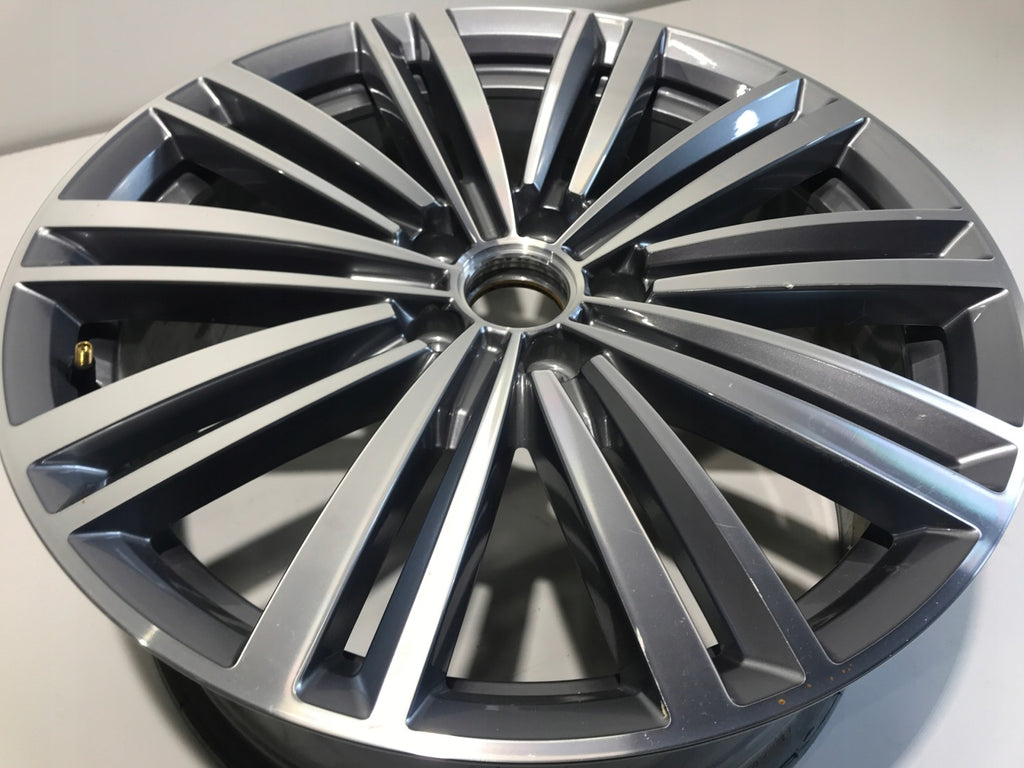 1x Alufelge 19 Zoll 8.0" 5x112 48ET 561601025J VW Passat Golf Vii Rim Wheel FEL3167985945iy