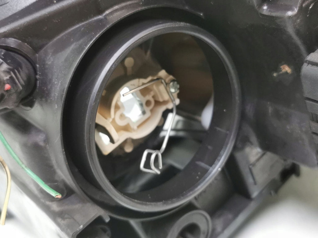 Frontscheinwerfer Toyota Avensis 8596724010 Rechts Scheinwerfer Headlight SCH8191946716re