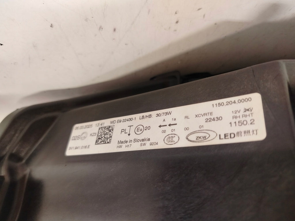 Frontscheinwerfer Skoda Superb III 3V1941016E Full LED Rechts Headlight