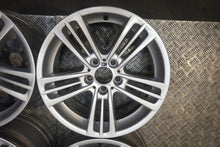 Load image into Gallery viewer, 4x Alufelge 18 Zoll 8.0" 5x120 43ET Glanz Silber 7844249 BMW F26 X3 F25 FEL7225629449ao