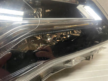 Laden Sie das Bild in den Galerie-Viewer, Frontscheinwerfer Seat Ateca 90117434A LED Rechts Scheinwerfer Headlight