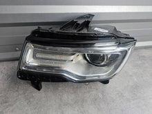 Laden Sie das Bild in den Galerie-Viewer, Frontscheinwerfer Jeep Grand Cherokee Wk2 68144709AF Xenon Links Headlight SCH8388761680dx