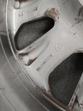 Laden Sie das Bild in den Galerie-Viewer, 1x Alufelge 17 Zoll 8.0&quot; 5x112 41ET Glanz Grau A2224010802 Mercedes-Benz W222 Mg