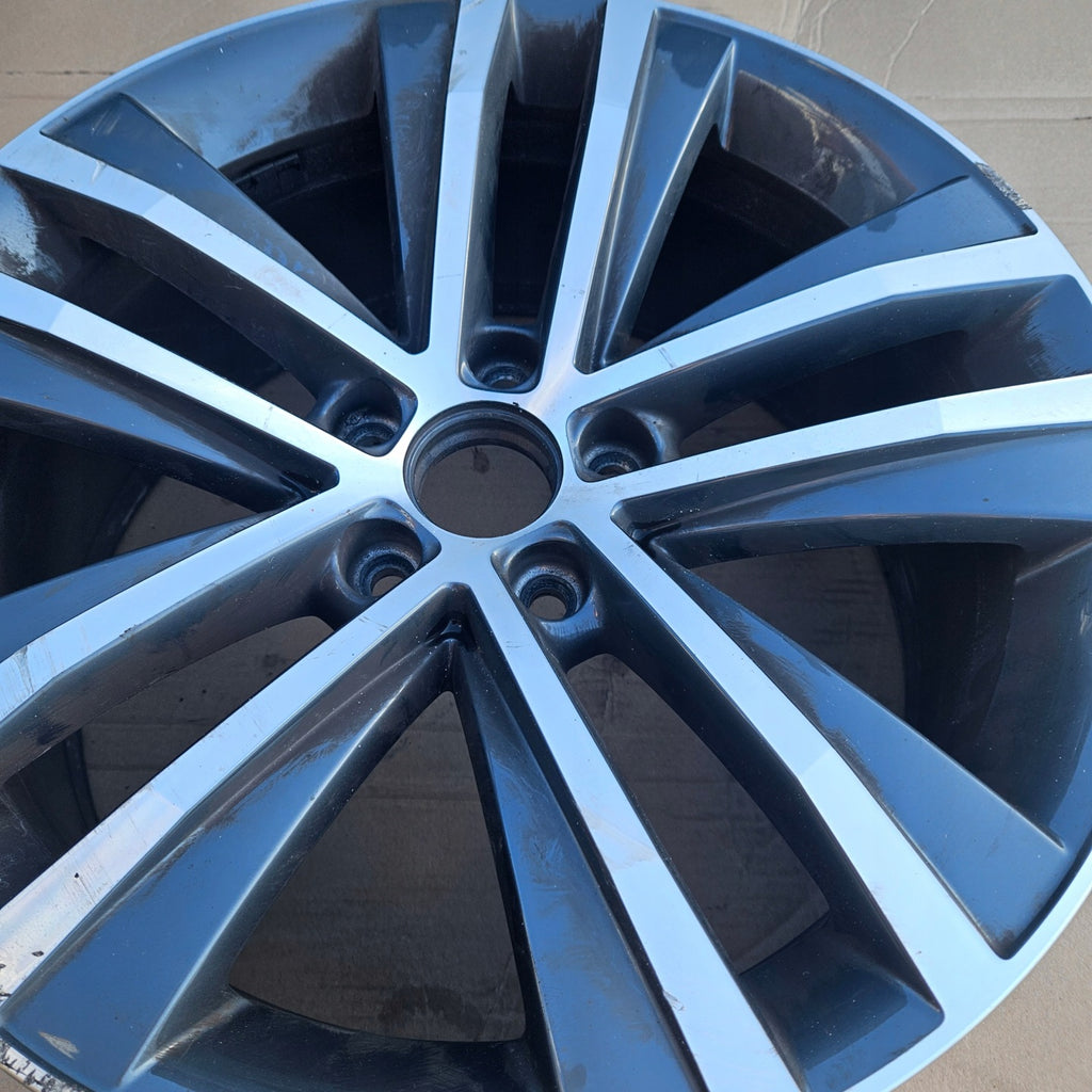 1x Alufelge 18 Zoll 6.0" 5x112 35ET 7N0601025F Seat Alhambra Sharan Rim Wheel FEL9197919091qu