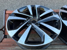 Load image into Gallery viewer, 1x Alufelge 17 Zoll 7.0" 5x112 45ET 2GA601025R VW T-Roc Rim Wheel FEL9526381771dt