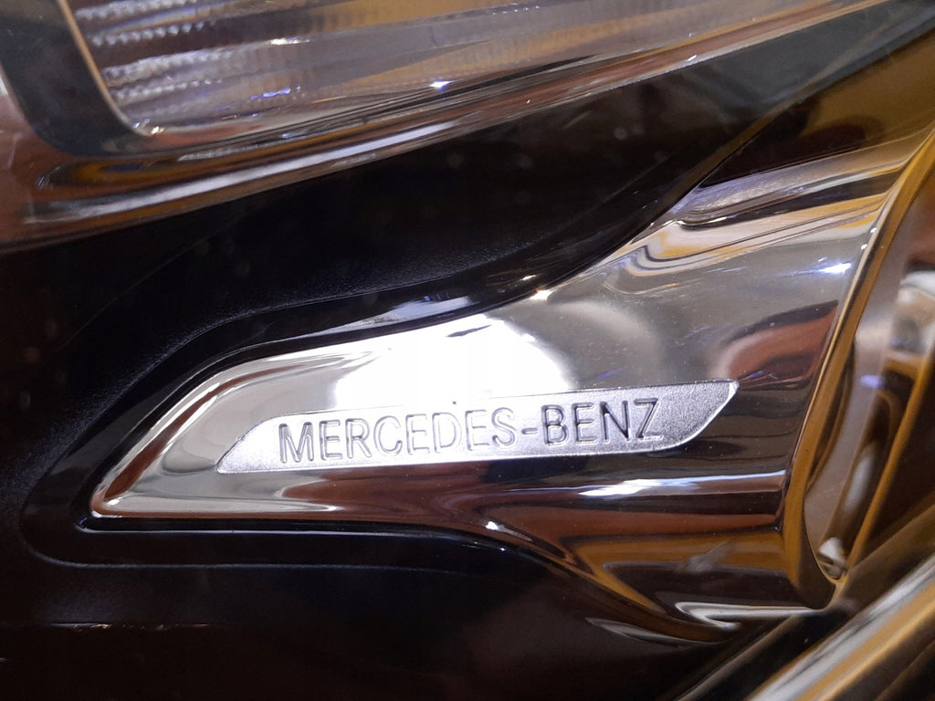 Frontscheinwerfer Mercedes-Benz W247 A2479063800 LED Rechts Headlight