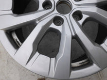 Laden Sie das Bild in den Galerie-Viewer, 1x Alufelge 17 Zoll 6.5" 5x112 49ET Glanz Silber 2KF601025A Ford Transit Connect FEL5644880922xx