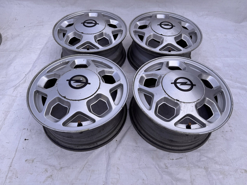 4x Alufelge 13 Zoll 5.5" 4x100 49ET Silber Opel Rim Wheel FEL3927171997ch
