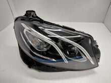 Laden Sie das Bild in den Galerie-Viewer, Frontscheinwerfer Mercedes-Benz W213 A2139066601 Full LED Rechts Headlight SCH5623012191lc