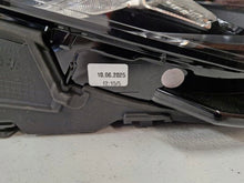 Laden Sie das Bild in den Galerie-Viewer, Frontscheinwerfer Mercedes-Benz Cla A1749064202 Rechts Scheinwerfer Headlight SCH6349555031kx