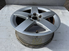 Laden Sie das Bild in den Galerie-Viewer, 1x Alufelge 15 Zoll 6.0&quot; 5x100 38ET Glanz Silber 8L0601025P Audi Rim Wheel