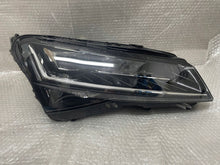 Laden Sie das Bild in den Galerie-Viewer, Frontscheinwerfer Skoda Superb III 3V1941016D Full LED Rechts Headlight