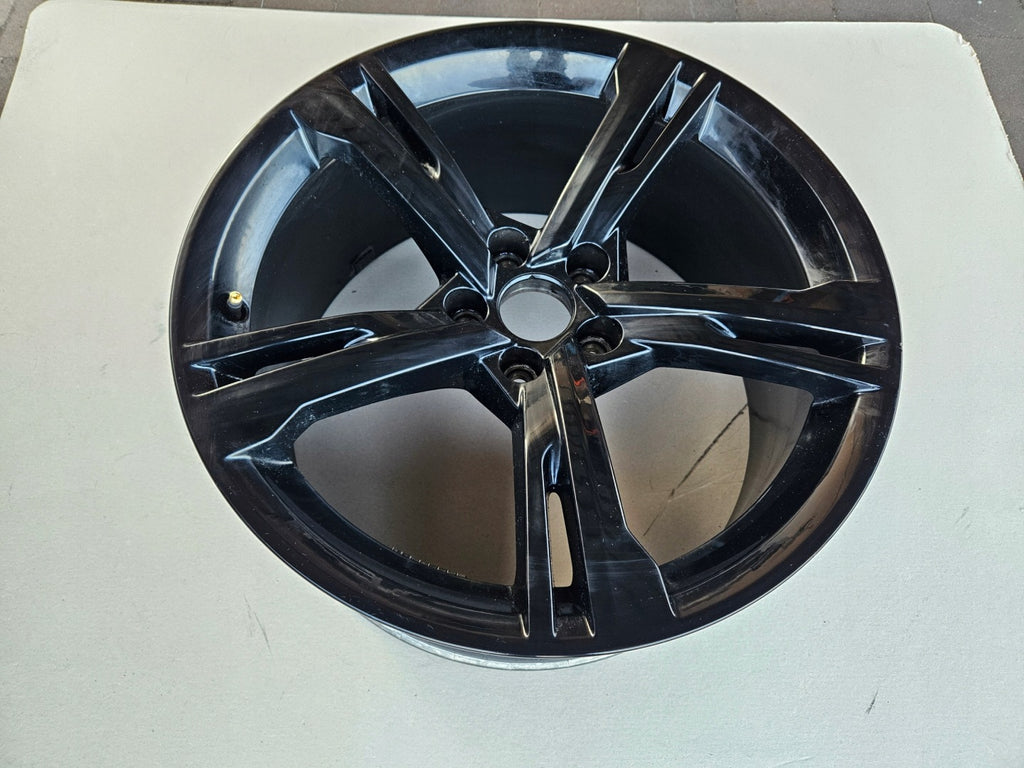 1x Alufelge 19 Zoll 8.5" 5x112 32ET 8W0071499A Audi A4 B9 Rim Wheel FEL5849777936fz