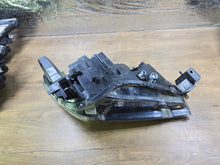 Laden Sie das Bild in den Galerie-Viewer, Frontscheinwerfer Mazda Cx5 Cx-5 K123-51040 Links Scheinwerfer Headlight SCH8717828240zf