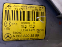 Laden Sie das Bild in den Galerie-Viewer, Frontscheinwerfer Mercedes-Benz W203 030116627715 A2038203559 Xenon Vorderseite SCH6272138705uz