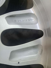 Laden Sie das Bild in den Galerie-Viewer, 4x Alufelge 17 Zoll 7.5" 5x120 32ET Glanz Silber 6787576 BMW 3 E36 E46 E90 I FEL6811831270wi