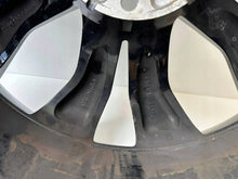 Load image into Gallery viewer, 1x Alufelge 17 Zoll 403000483R Renault Megane Rim Wheel FEL6332951312et