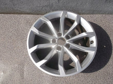 Load image into Gallery viewer, 1x Alufelge 18 Zoll 8.0&quot; 5x112 40ET 8W0941885 Audi A4 Rim Wheel