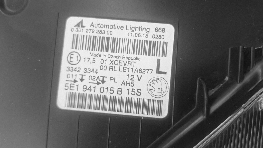 Frontscheinwerfer Skoda Octavia I 5E1941015B Xenon Links Scheinwerfer Headlight SCH8191075333xj