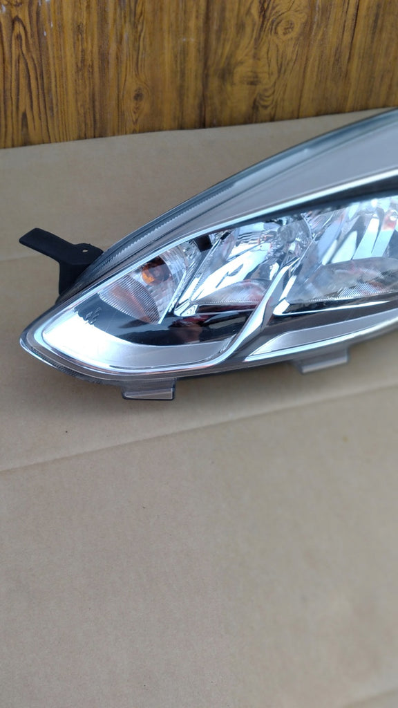 Frontscheinwerfer Ford Fiesta I OE-H1BB-13W030-AD Ein Stück (Rechts oder Links) SCH3202432218sx