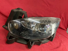 Laden Sie das Bild in den Galerie-Viewer, Frontscheinwerfer Renault Fluence 260608653R Xenon Links Scheinwerfer Headlight SCH3641137404kn