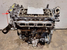 Laden Sie das Bild in den Galerie-Viewer, Motor Renault Clio IV 5M5A401 1.6 TCE 120TKm Benzin Engine Unkomplett