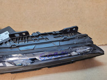 Laden Sie das Bild in den Galerie-Viewer, Frontscheinwerfer BMW 7 9879936-11 LED Rechts Scheinwerfer Headlight SCH4428897660ns