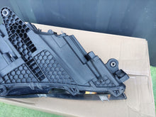 Laden Sie das Bild in den Galerie-Viewer, Frontscheinwerfer Skoda Superb III 3V1941015D Xenon Links Scheinwerfer Headlight SCH8409818806xv