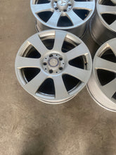 Laden Sie das Bild in den Galerie-Viewer, 4x Alufelge 17 Zoll 7.5" 5x112 47 5ET Glanz Silber Mercedes-Benz Rim Wheel FEL1865848523lo