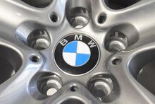 Laden Sie das Bild in den Galerie-Viewer, 4x Alufelge 17 Zoll 8.0" 5x120 30ET Glanz Grau 6790172 BMW 5 F11 F06 F10 F12 FEL4085171239wg
